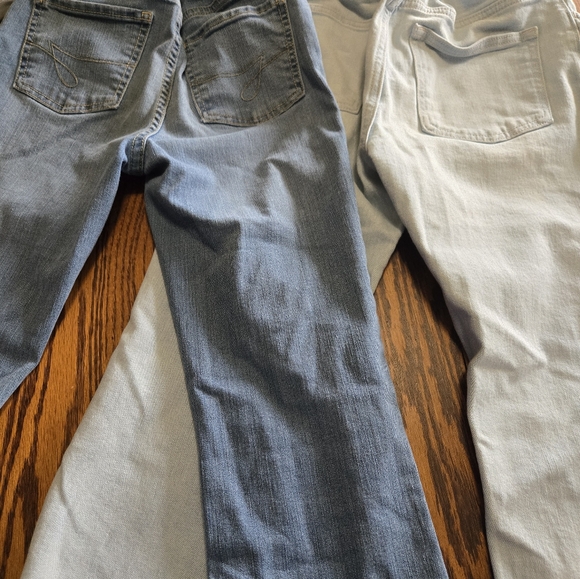 Jeans - Picture 4 of 4